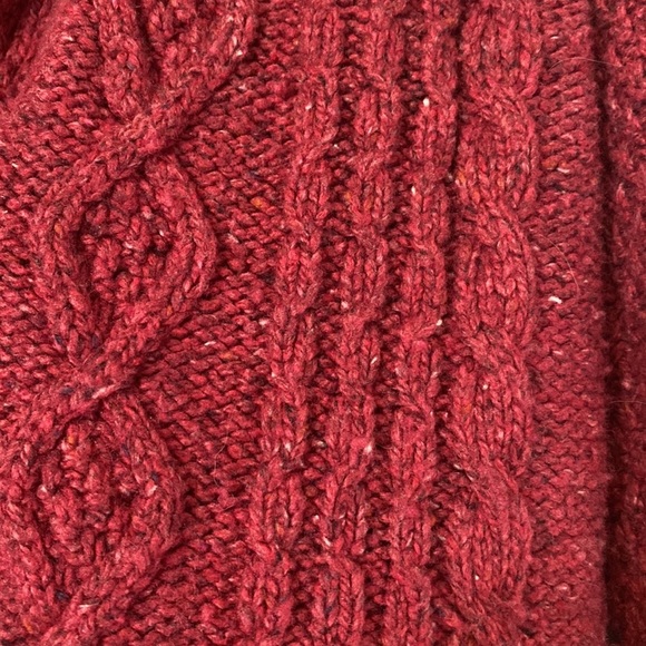 Women’s Merona Sweater - Picture 3 of 5